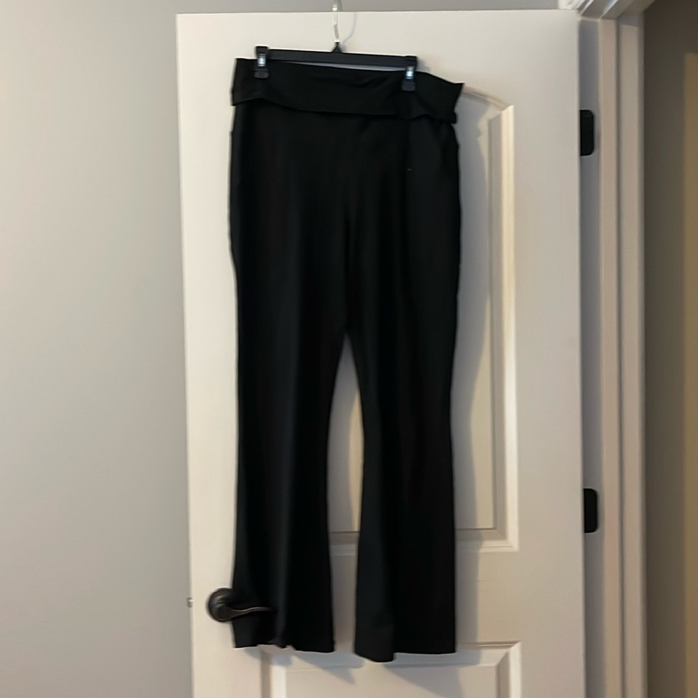 Aerie Offline flared leggings with pockets